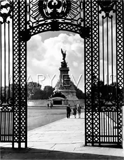 Gateways: VICTORIA MEMORIAL