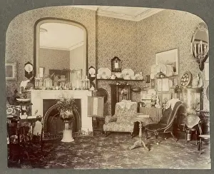 VICTORIAN LIVING ROOM