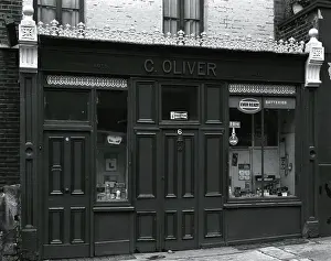 Paul Barkshire: VICTORIAN SHOP FRONT