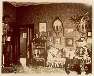 Hallway: VICTORIAN SITTING ROOM