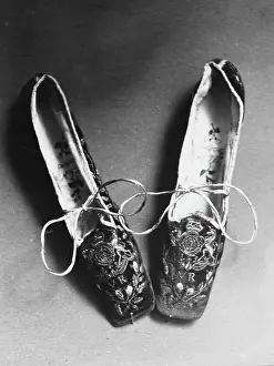 Cory: VICTORIA'S SLIPPERS