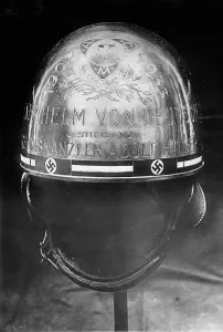 Reicheuropeana: Victory helmet