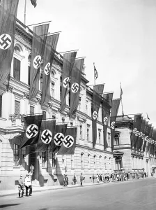 Chancellery: Victory parade on Wilhelmstrasse in Berlin, 1940