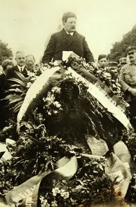 Eulogy: Vienna 11: Grave speech by Friedrich Adler
