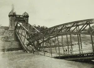 Failures: Vienna 19 Oberdobling. The destroyed Doblinger