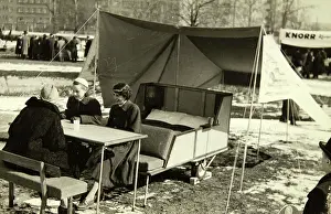 Leopoldstadt: Vienna 2: Mobile trailer with camping camp
