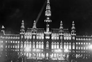 Jubilation: Vienna City Hall, 1938