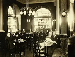 Coffeehouses: Viennese coffee house with waiters and many