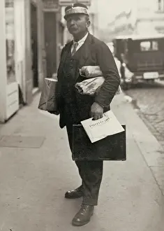 Commissionaire: Viennese commissionaire in the street