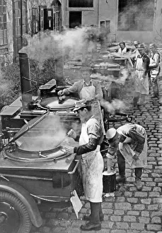 Distributed: Viennese SA while cooking, 1938