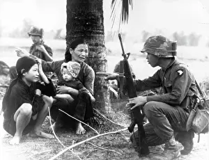 Relieve: VIETNAM WAR - 1955 - 1975