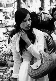 Saigon: VIETNAM WAR - Life in Saigon