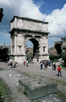 Trimphal: View of the Arch of