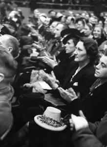 Applause: View of the audience during Goebbels speech