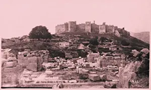 Selcuk: View of the Castle and ruins - Ephesus - Turkey