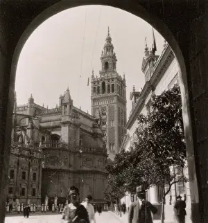 Stereo: View of Cathedral of St Mary of the See, Seville, Spain