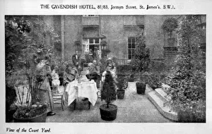 Jermyn: View of the courtyard of the Cavendish Hotel
