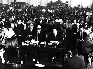 Comittee: View in the crowded Caucus Room in the Senate ?
