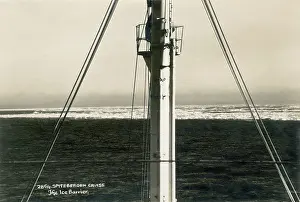 Mast: View from a cruise ship to an Ice Barier