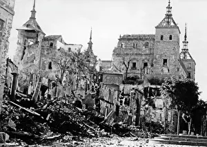 Partly: View of the destroyed Alcazar of Toledo, 1936