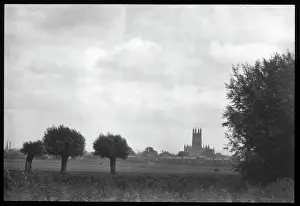 Worcester: View across English fields to a cathedral