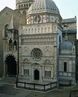 1447: View of the facade of