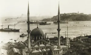 Topkapi: View across the Golden horn toward Topkapi Palace
