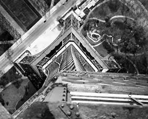 Suicides: View to the ground from the heights of the ?