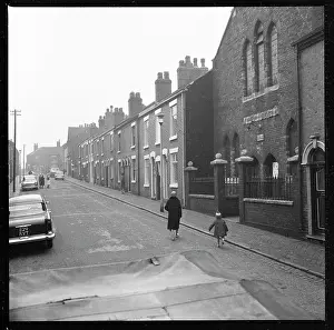Deste: A view looking west along Bank Street with the