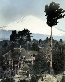 Fujiyama: View of Mount Fuji, Japan