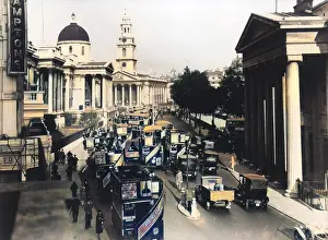 Omnibuses: View of the National Gallery and St-Martin-in-the-Fields