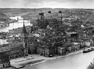 Renovation: View of the old town of Passau, 1937
