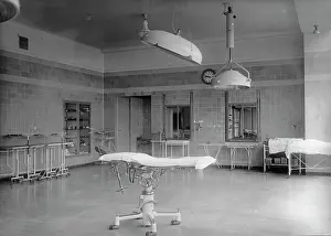 Alteration: View into an operation room