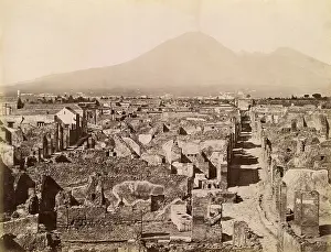 Bulk: VIEW ACROSS POMPEII
