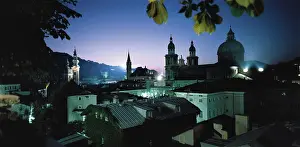 Anrather: View over Salzburg at night