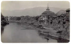 Mosques: View of Srinagar and River Jhelum, Kashmir, India