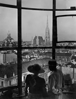 Stephansdom: View on Stephansdom in Vienna, 1940