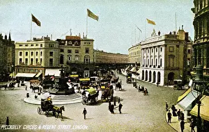Horsed: View of the traffic at Piccadilly Circus, London