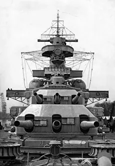 Scharnhorst: View of the turrets of the Scharnhorst