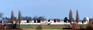 Ieper: Front view of Tyne Cot CWGC Cemetery