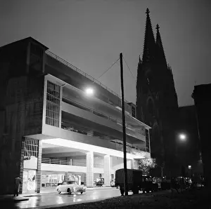 Garages: View from Unter Goldschmied onto the