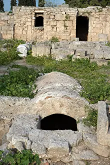 Peloppenese: Views Of The Archaeological Sites Of Corinth