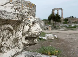 Peloppenese: Views Of The Archaeological Sites Of Corinth