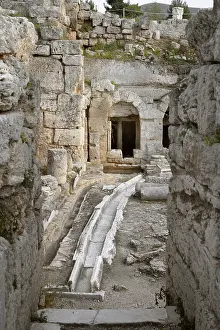 Peloppenese: Views Of The Archaeological Sites Of Corinth