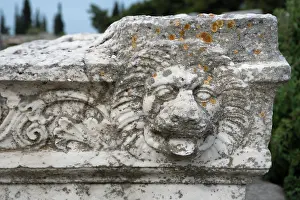 Peloppenese: Views Of The Archaeological Sites Of Corinth