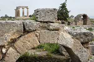 Peloppenese: Views Of The Archaeological Sites Of Corinth