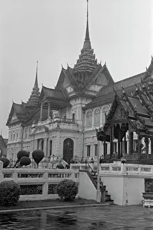 Thai: Views of Bangkok
