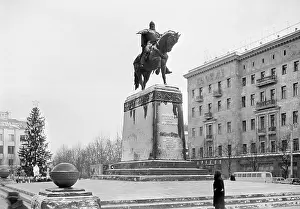 Sovetskaya: Views of Moscow