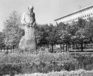 Tolstoy: Views of Moscow