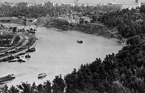 Bend: Views of Moscow